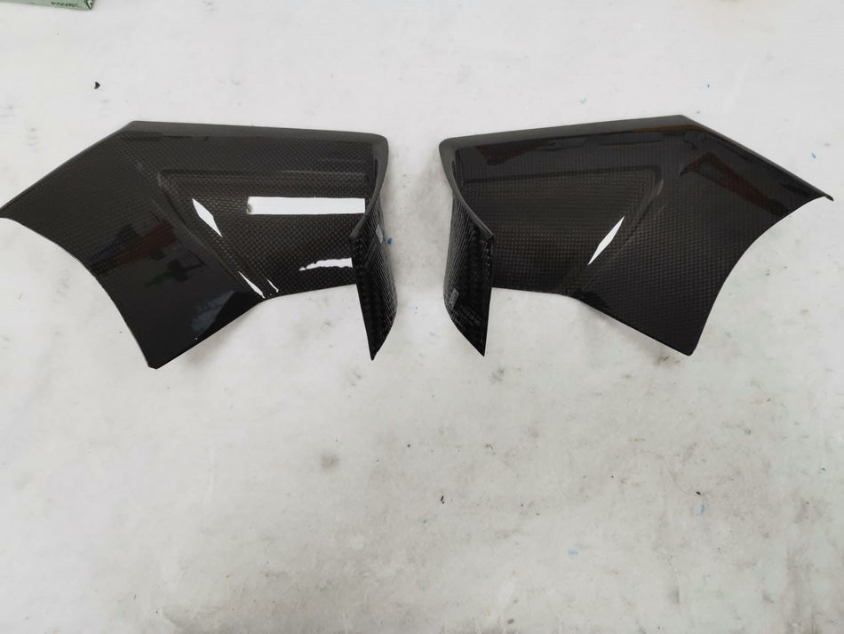 Ferrari 488 Pista (Coupe) - Carbon Fiber Rear Spoiler Duct Cover